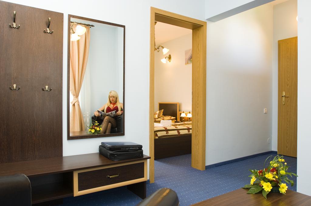 Pensiunea Ambient ブラショフ 部屋 写真